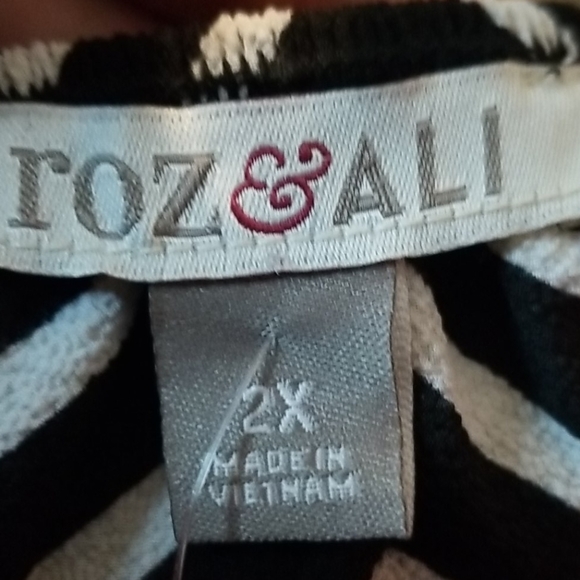 ROZ & ALI Casual Top Size 2X - Picture 5 of 6